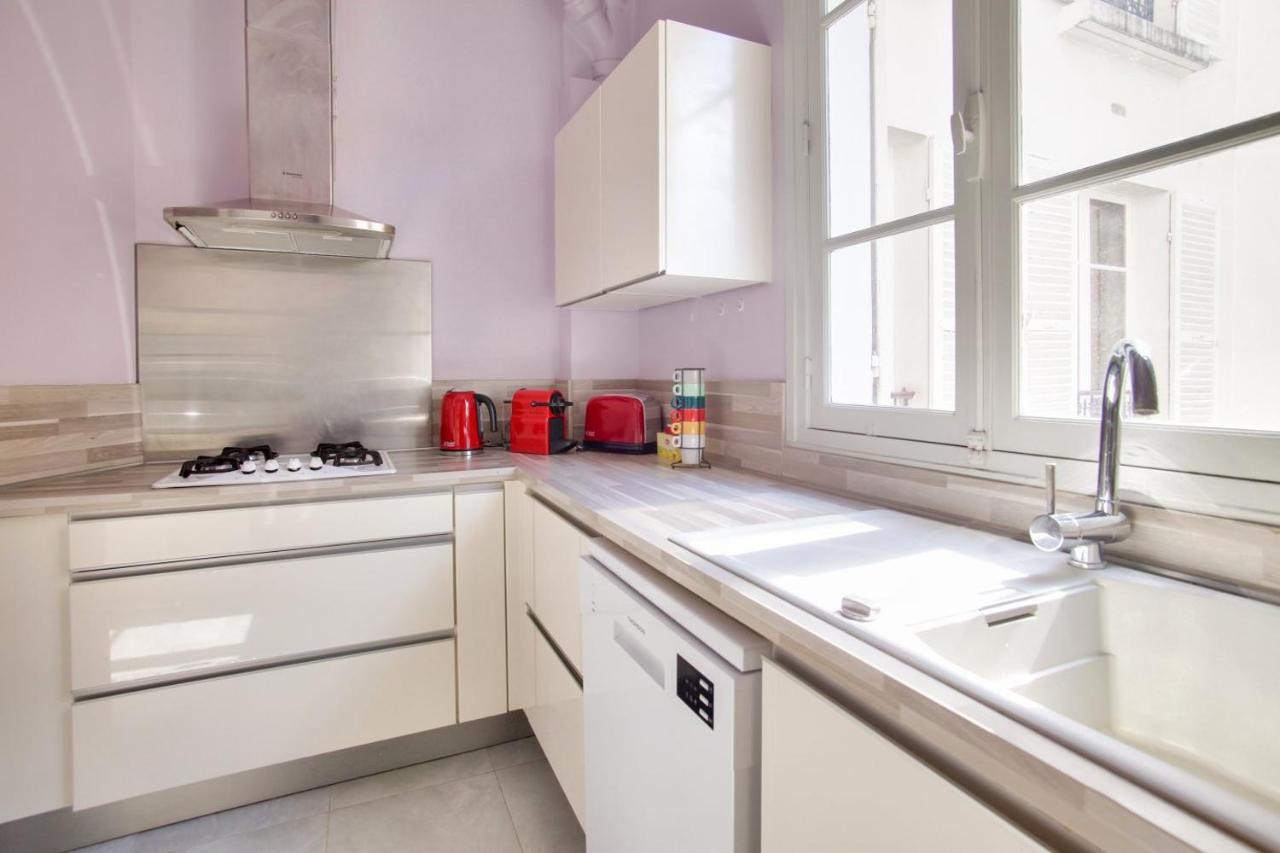 2 Bedrooms Tour Eiffel Rapp Paris Luaran gambar